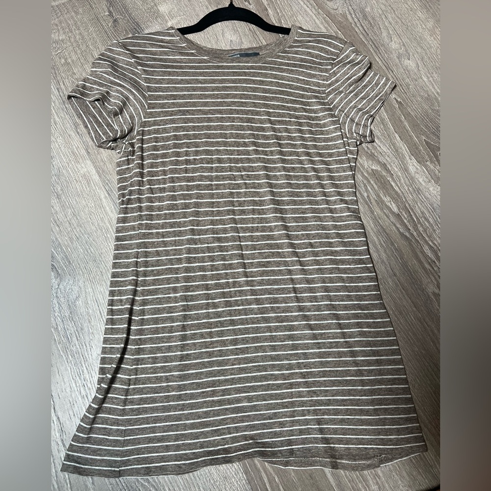 Vince Linen Blend Striped Shirt-‎ Medium